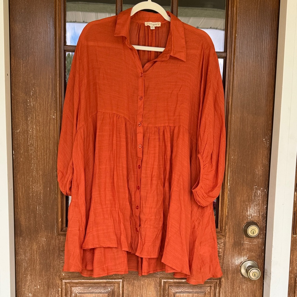 Umgee Oversized Button-Front Tunic in Rust Orange